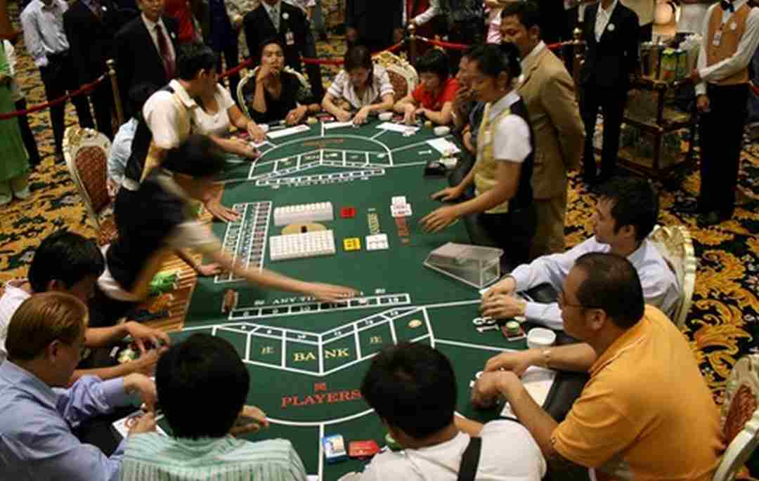 Sảnh chơi casino ở Golden Sand chưa bao giờ vắng khách hàng cả